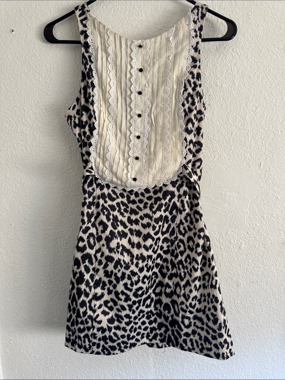 Urban Outfitters Black & White Leopard Mini Dress with Cream Bib - Picture 4 of 7